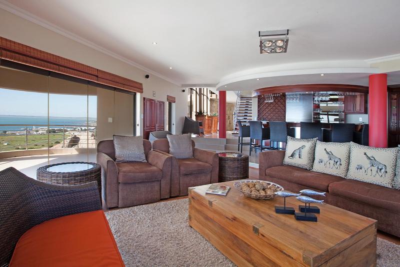 5 Bedroom Property for Sale in Blueberry Hill Western Cape